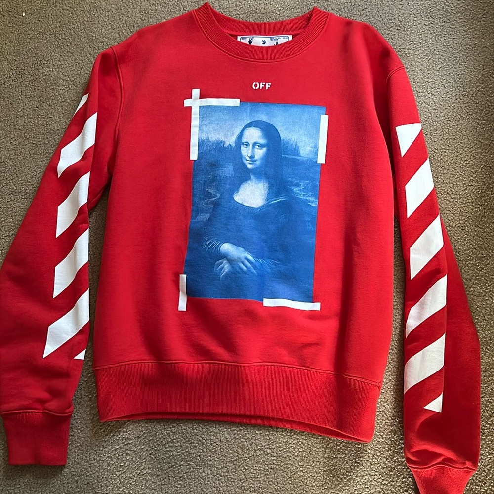 Off-white crew neck